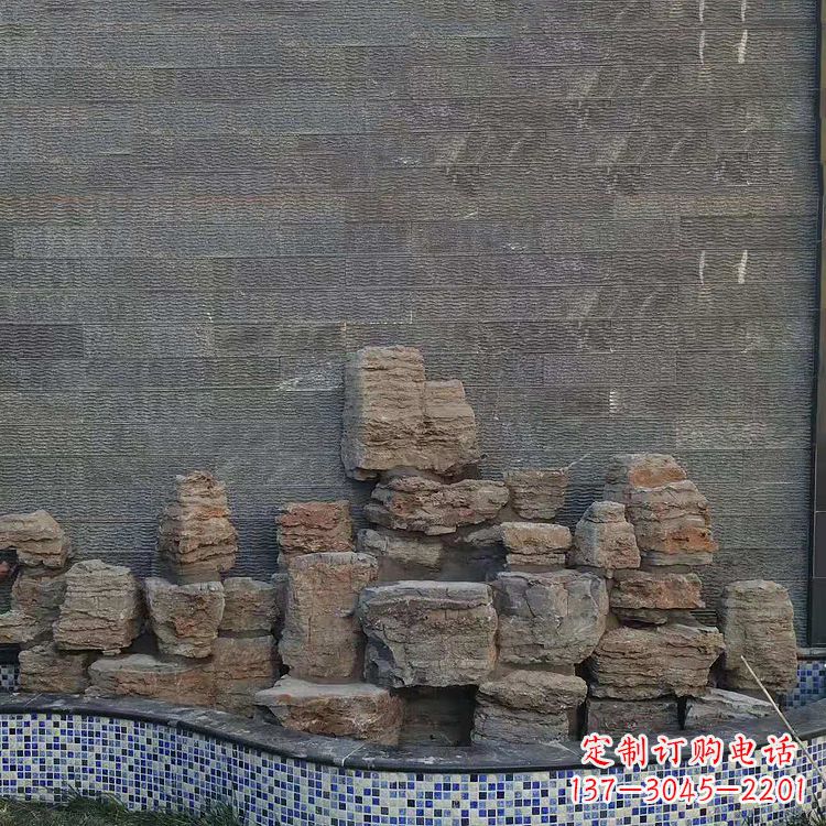 荆州别墅庭院假山鱼池