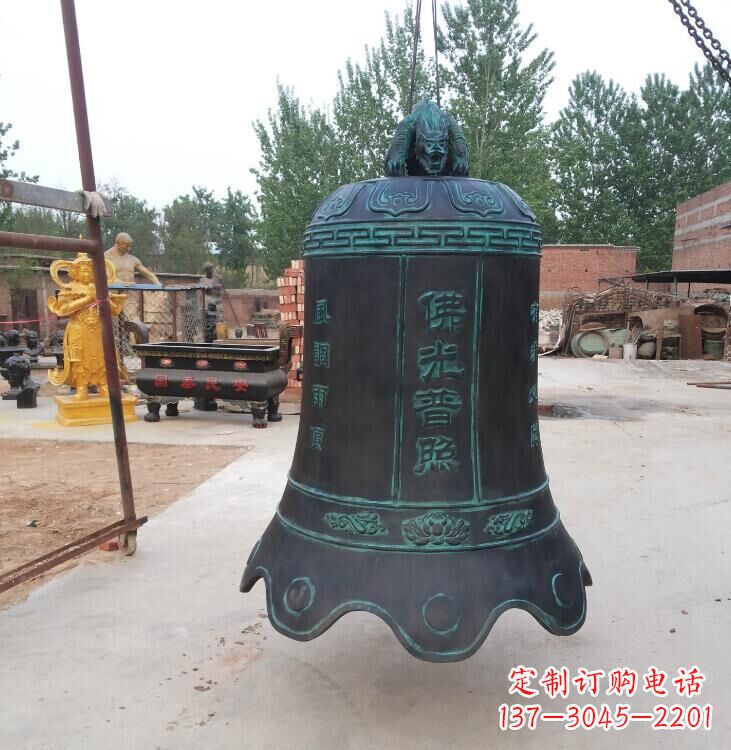 荆州玻璃钢铜钟雕塑精美外观,持久耐用
