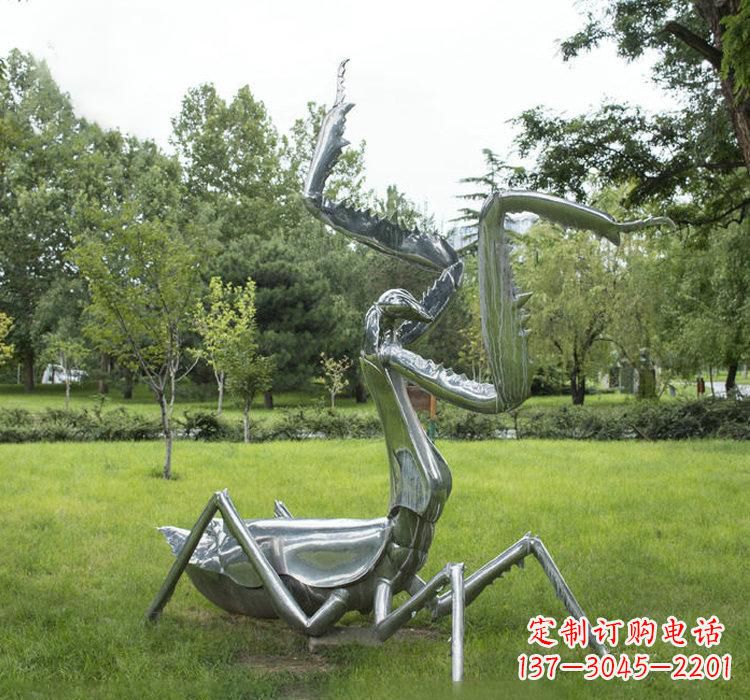荆州不锈钢动物螳螂雕塑