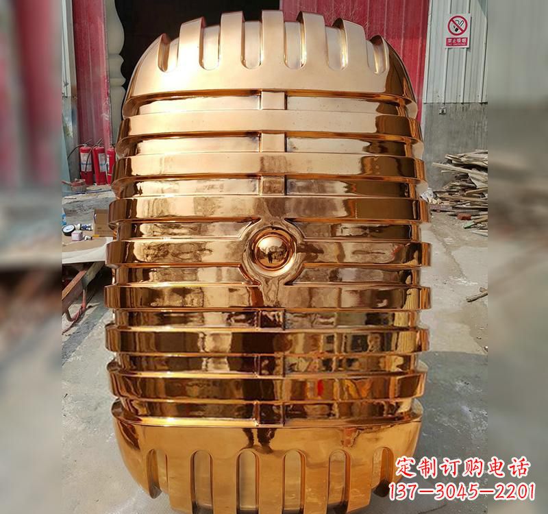 荆州不锈钢金话筒雕塑
