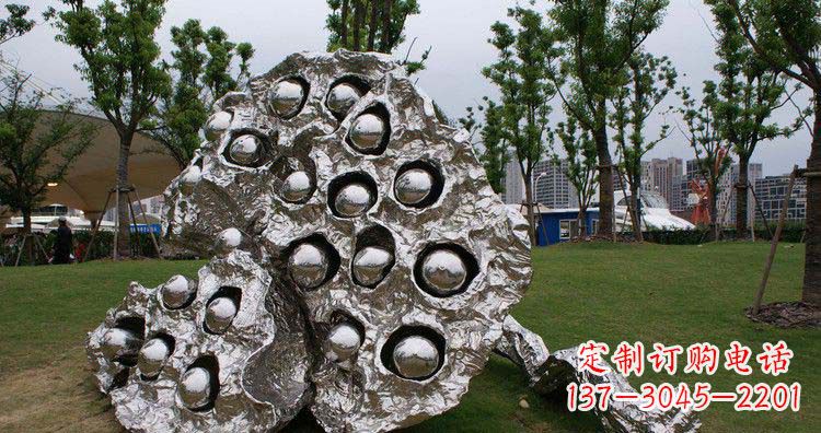 荆州不锈钢莲蓬精美雕塑铸就华丽景观