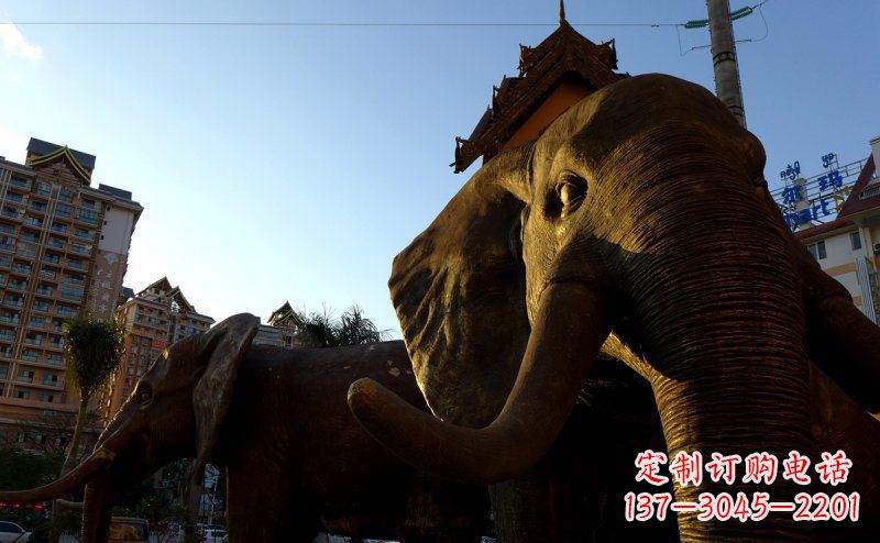 荆州步行街上的大象雕塑——给街道带来活力
