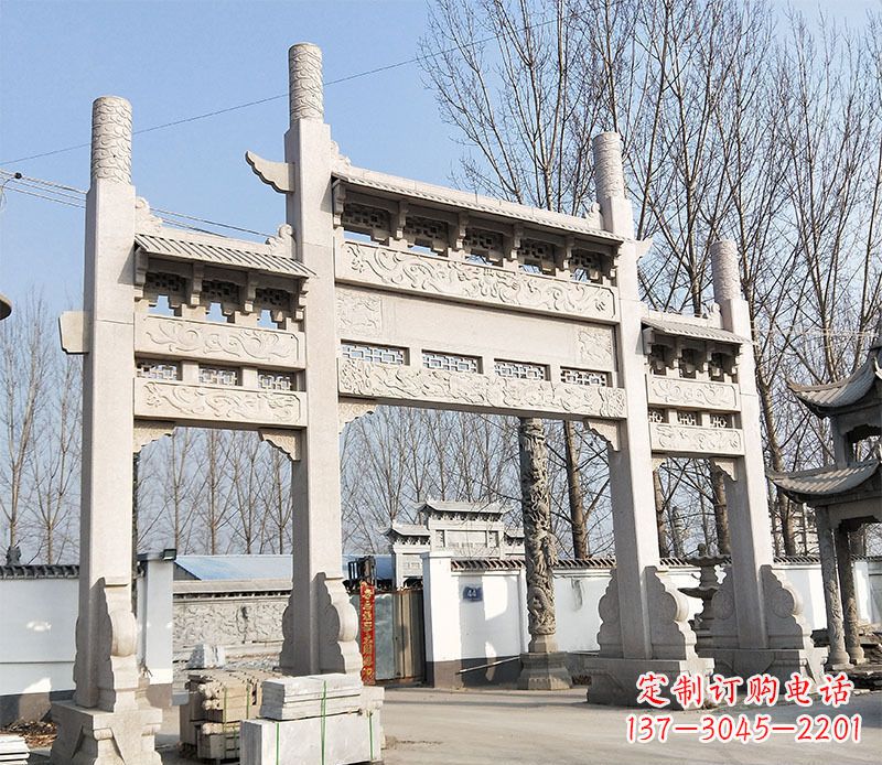 荆州村口的珍贵文化——牌坊雕塑