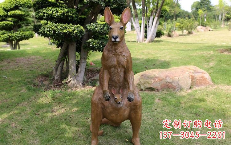 荆州公园玻璃钢仿真袋鼠雕塑