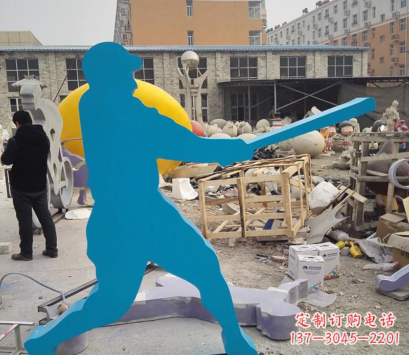 荆州公园不锈钢打棒球雕塑2
