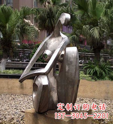 荆州公园不锈钢坐着的抽象女人雕塑