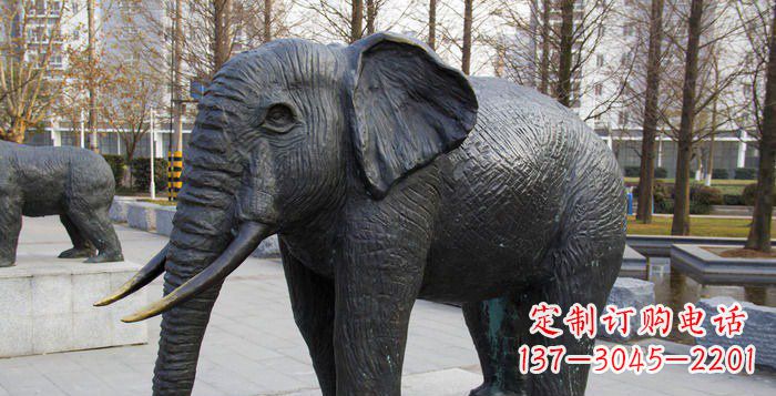 荆州公园大象动物雕塑