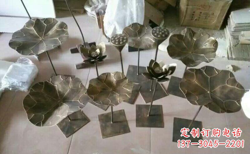 荆州公园锻铜荷花荷叶景观铜雕
