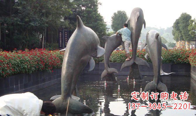 荆州铜雕海豚——传递着海洋之美的艺术作品