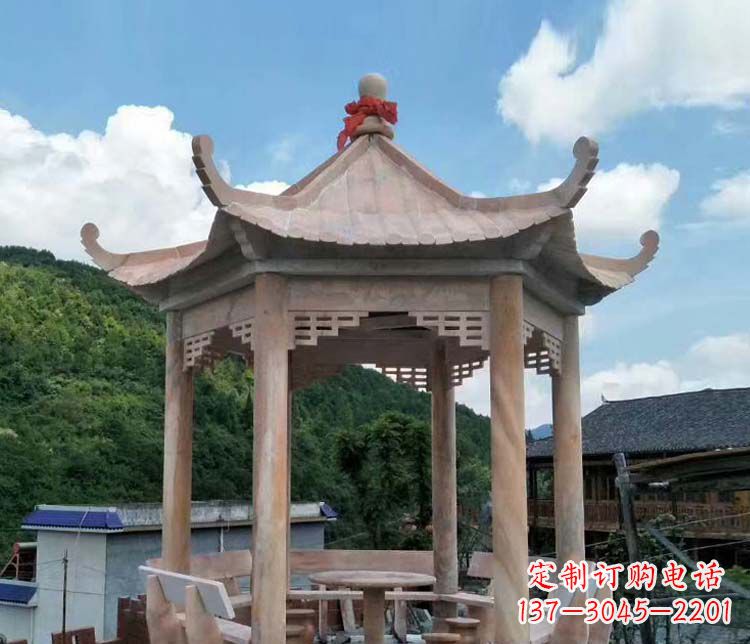 荆州一流的公园晚霞红六角石雕凉亭