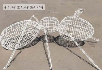 荆州美轮美奂的蚂蚁镂空雕塑