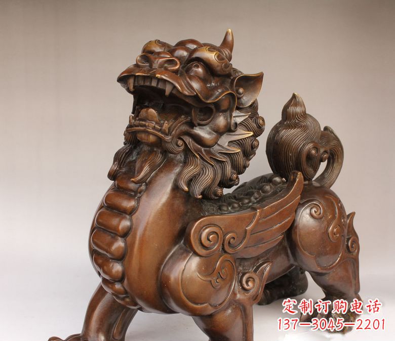 荆州古代神兽貔貅铜雕