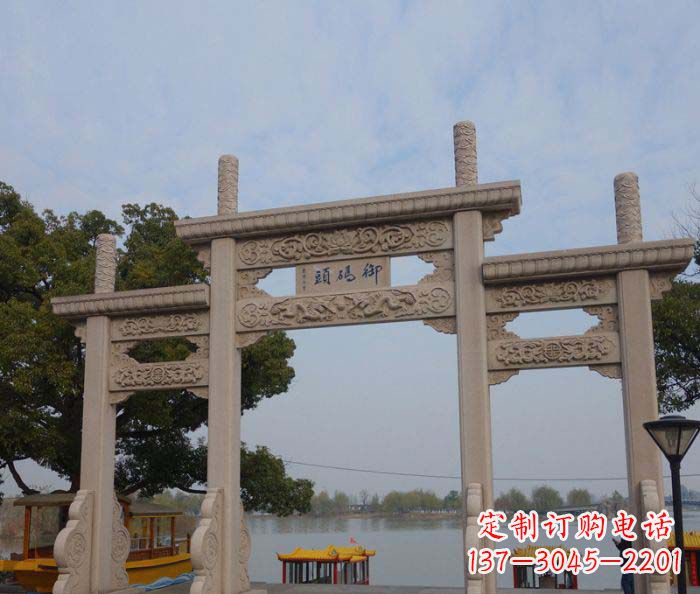 荆州景区三门古典牌坊石雕