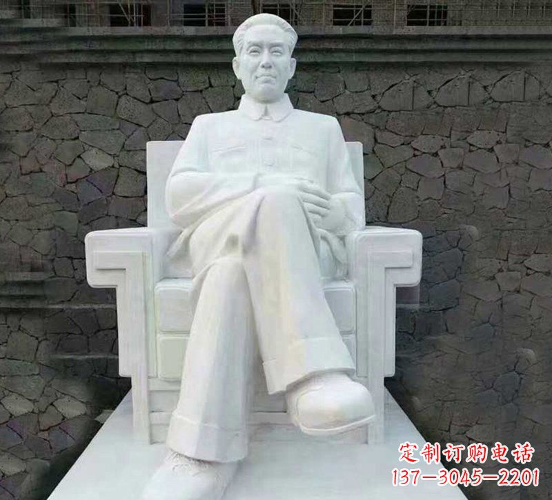 荆州刘少奇伟人坐像石雕