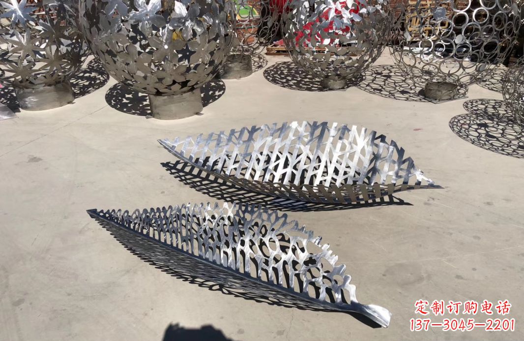 荆州中领雕塑-树叶镂空景观雕塑