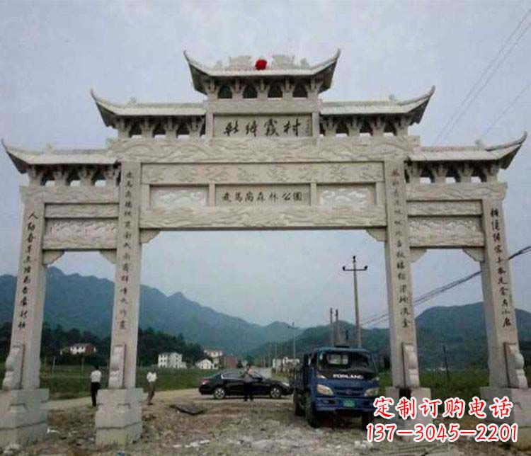 荆州三门牌坊石雕:细节讲究处处把精雕细琢