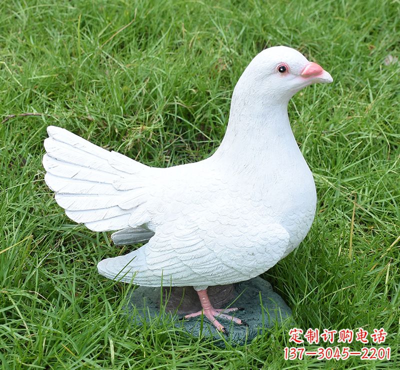 荆州文化广场的和平鸽雕塑
